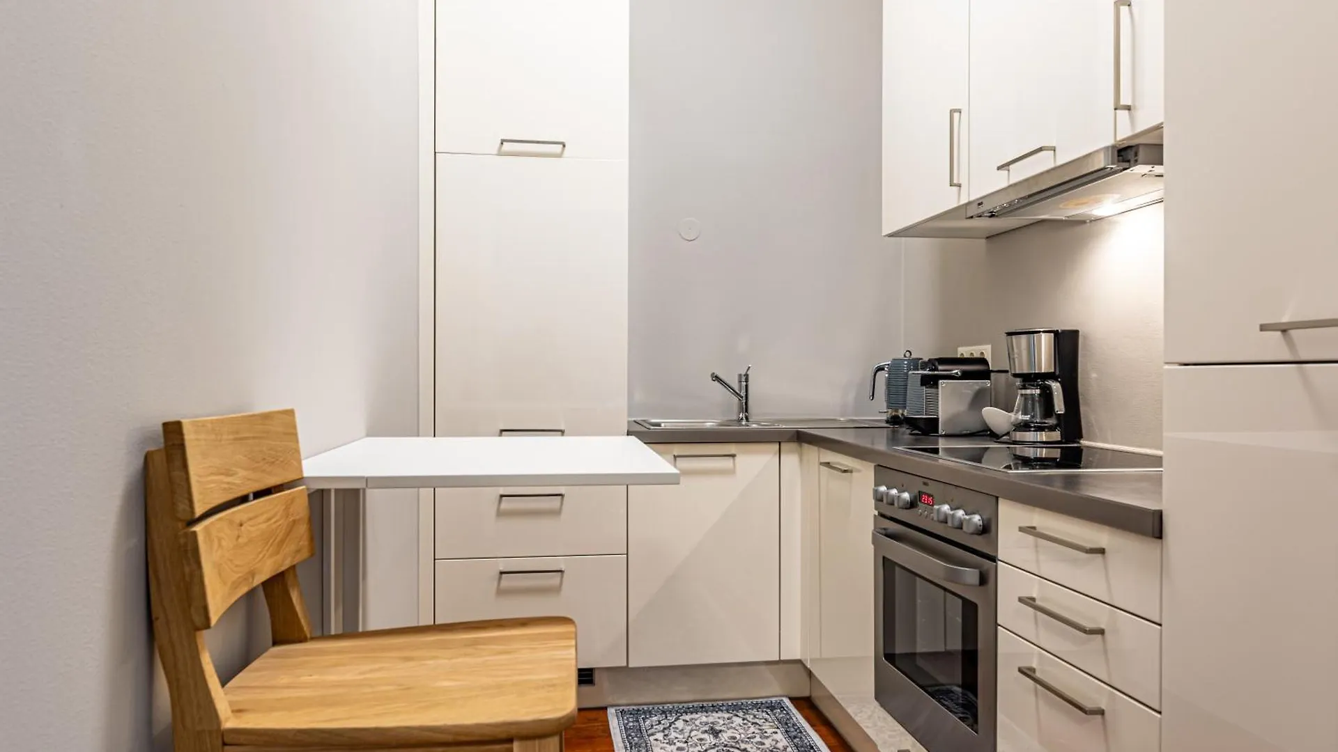 Vienna Apartment 1010