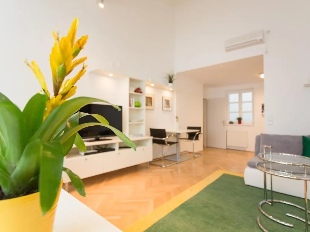 Vienna Apartment 1010