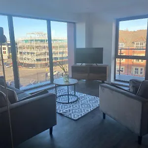 Icona - Brand New In Centre! Apartment York