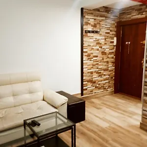 https://precioso-apartamento-3-habitaciones-con-patio.es-andalucia.com