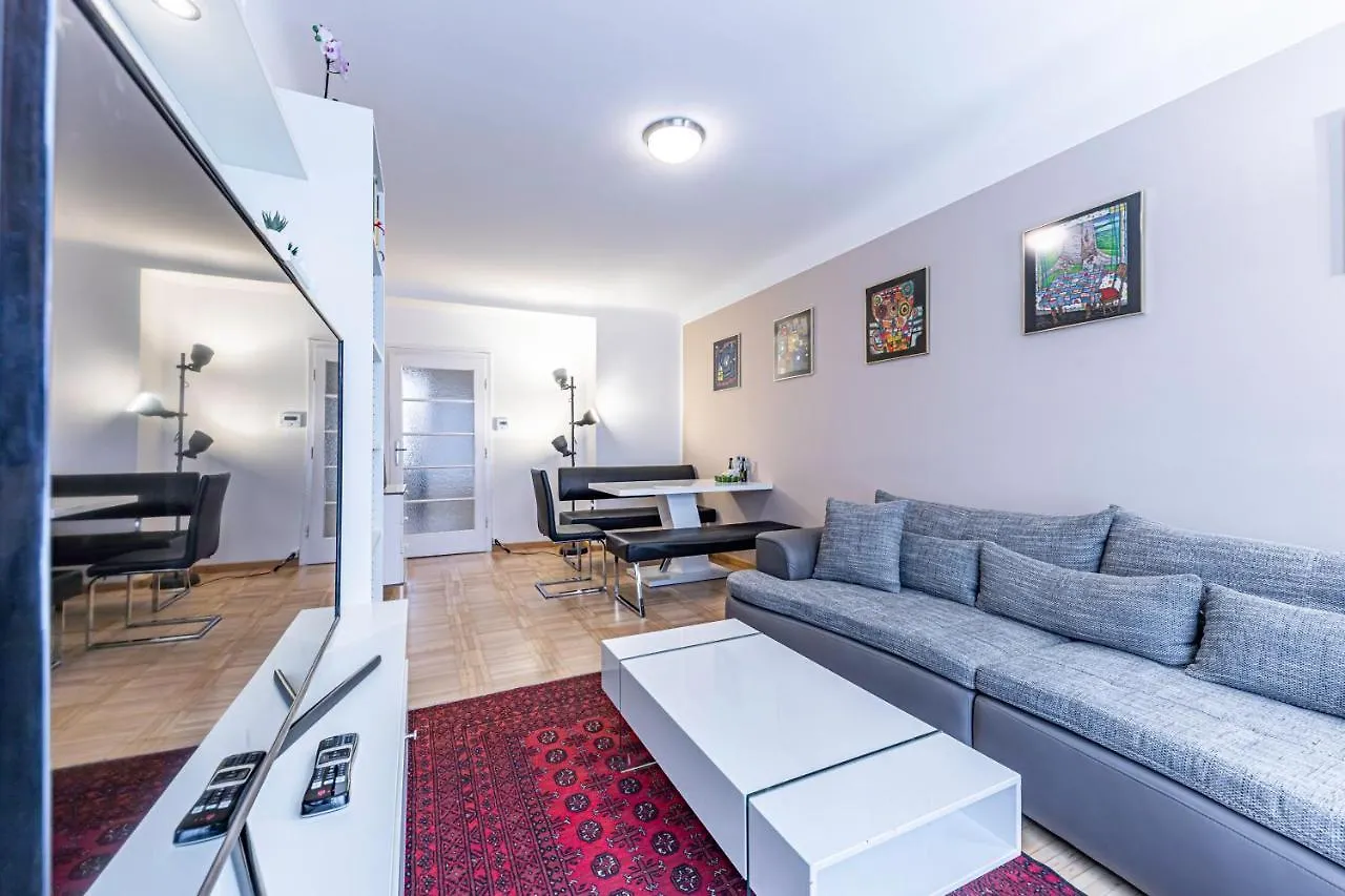 Vienna Apartment 1010