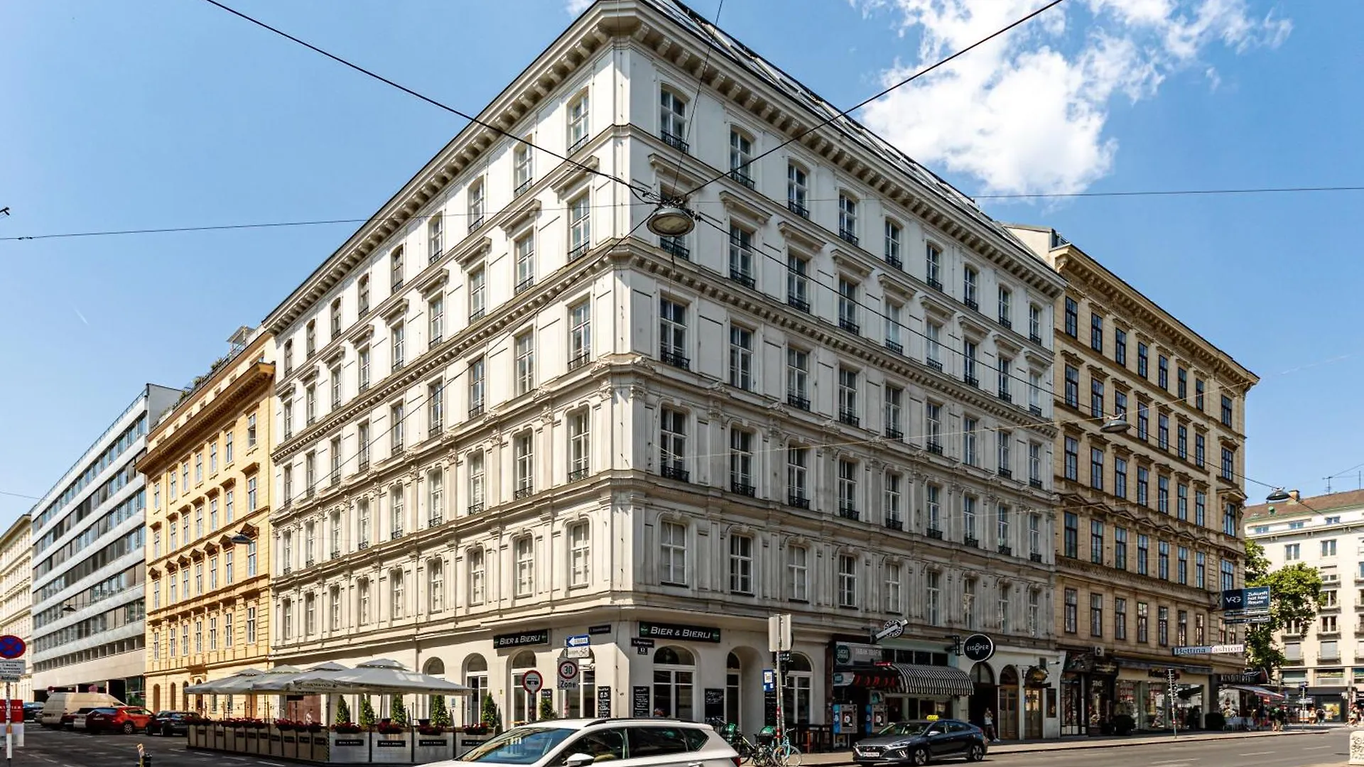 Vienna Apartment 1010