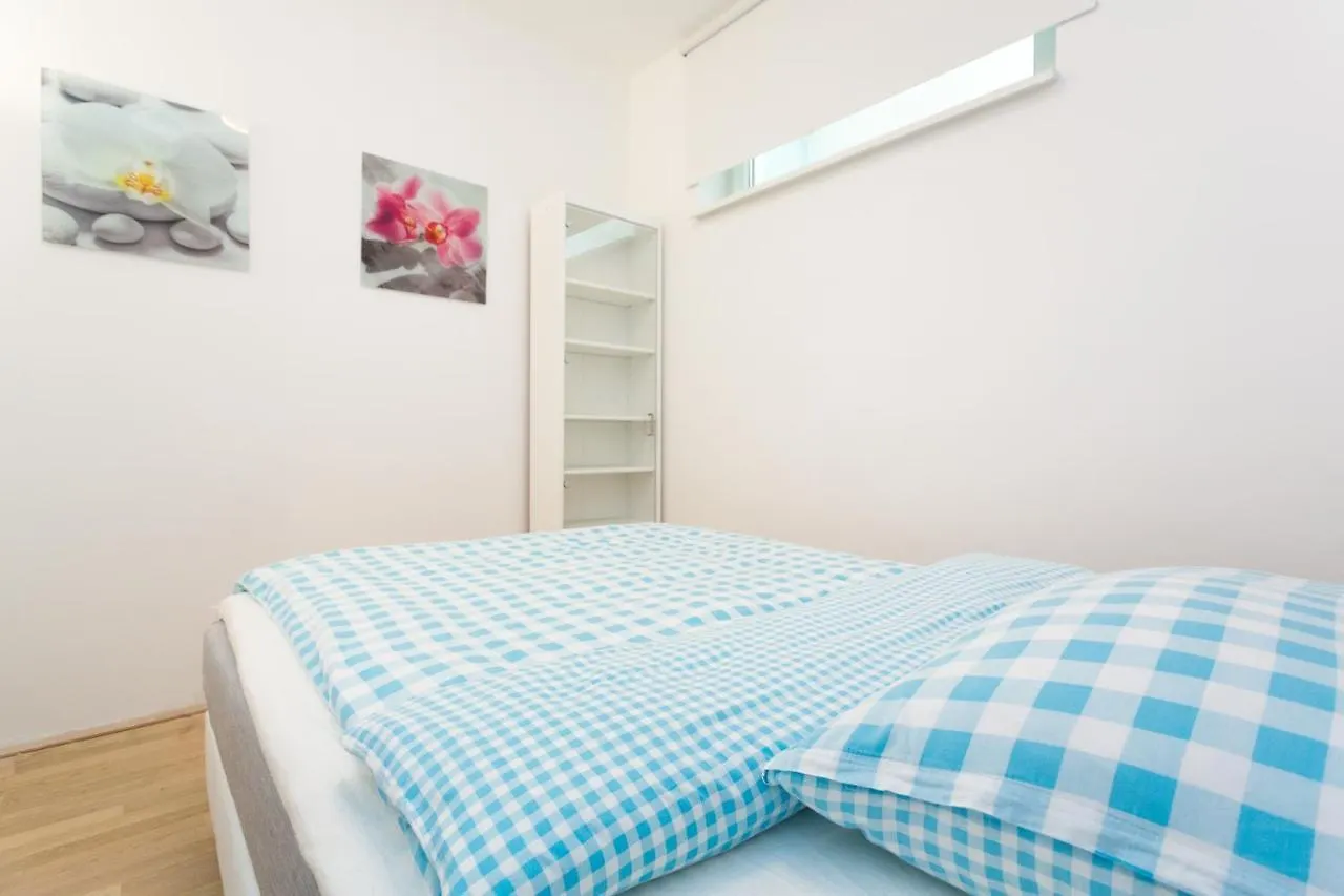 Vienna Apartment 1010