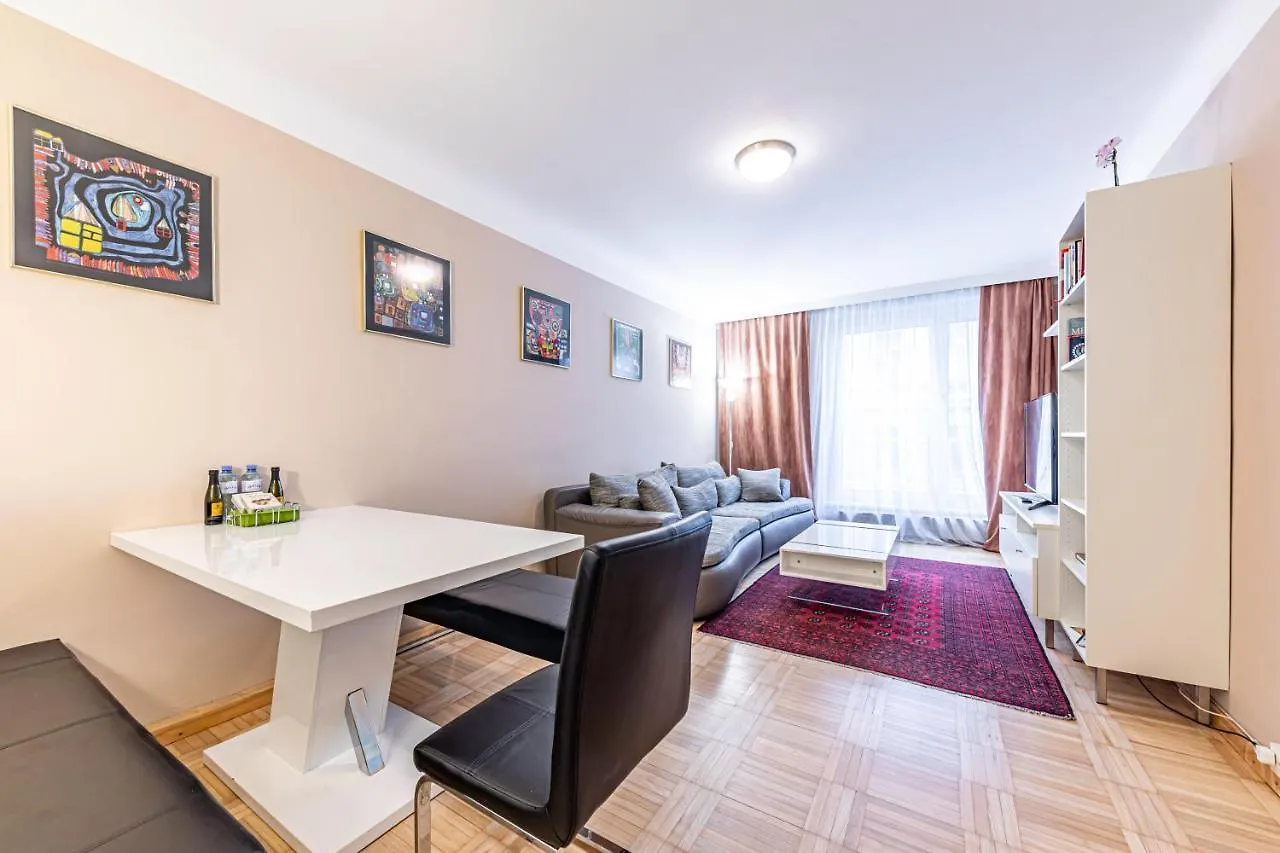 Vienna Apartment 1010 0*,  אוסטריה